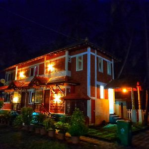 Glucklich Beach Cottages